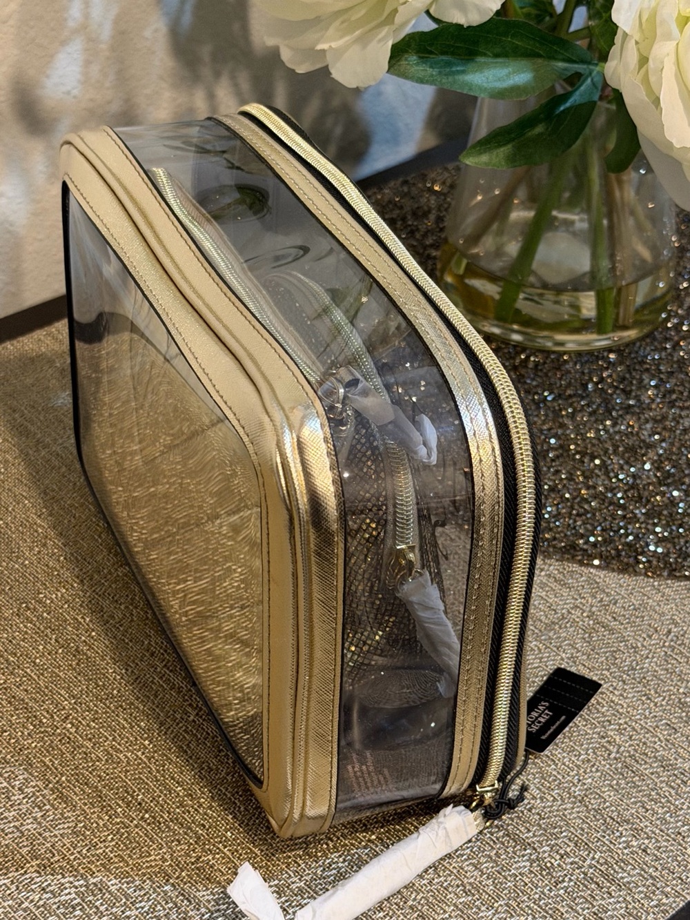 New VICTORIA'S SECRET 3 in makeup bag - Picture 11 of 13